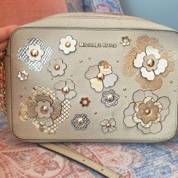 Michael Kors Jet Set Floral Embellished Leather Crossbody Bag - Picture 9 of 9